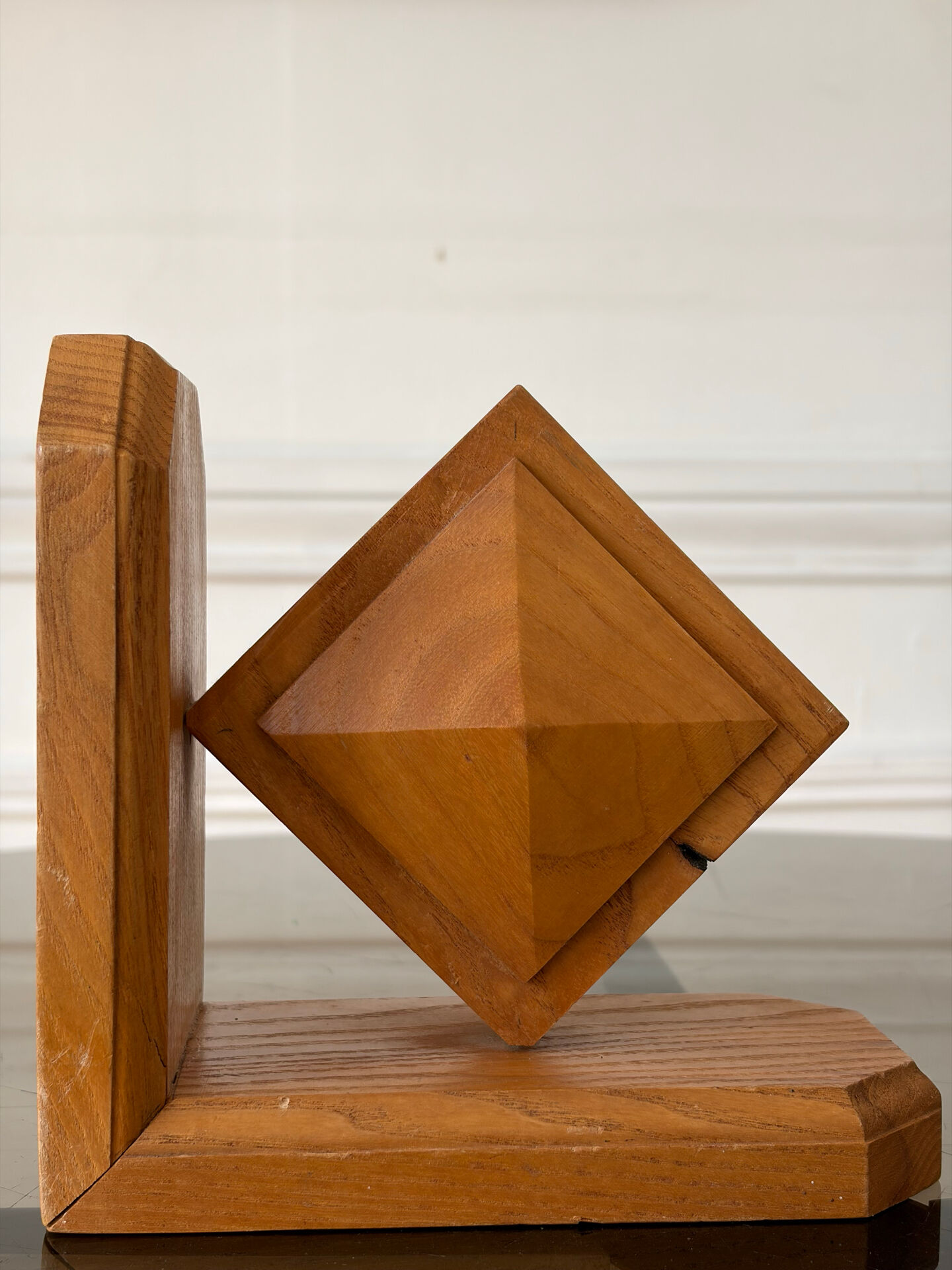 Brutalist bookends