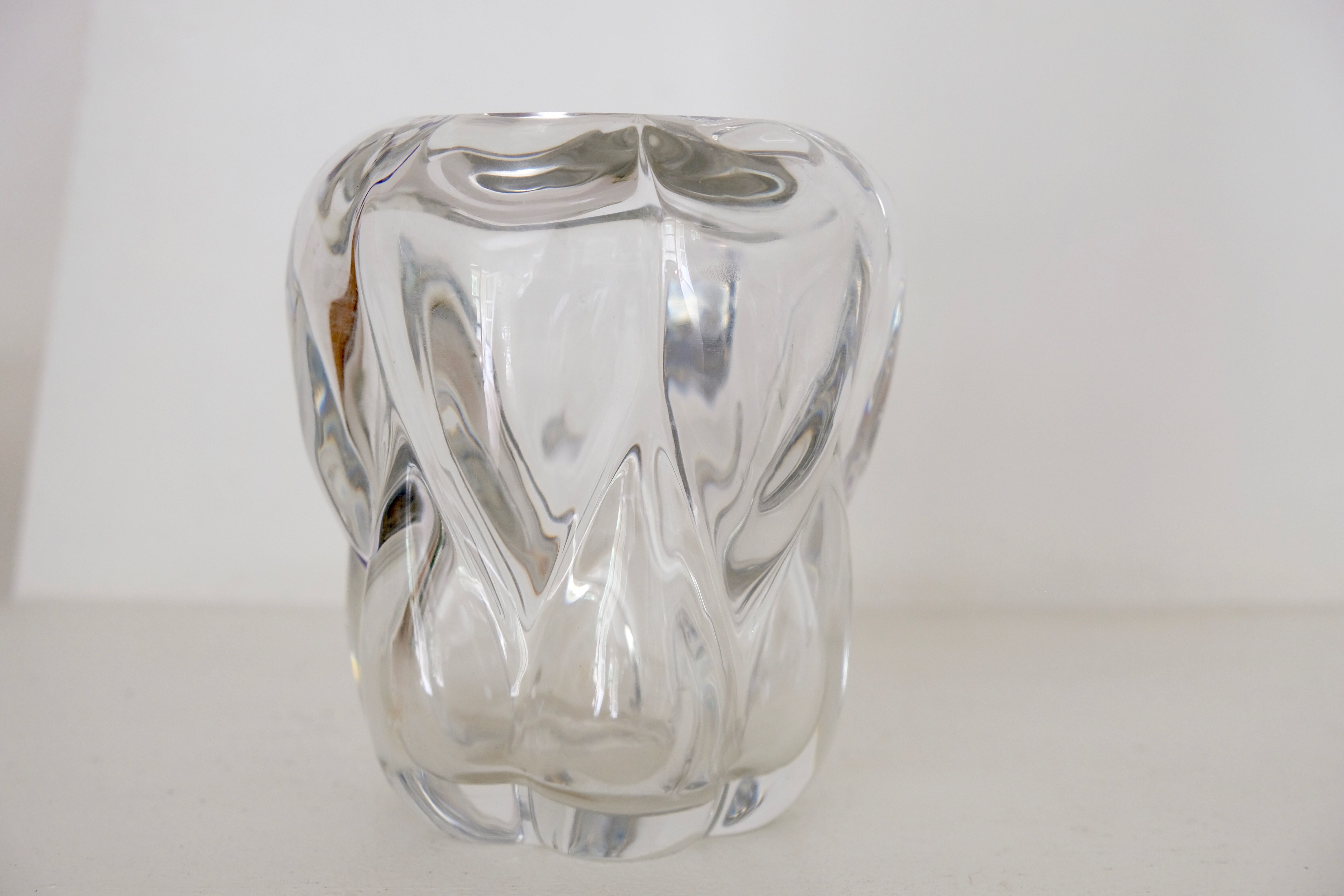 Art Deco vase in transparent thick crystal Val Saint Lambert 1920