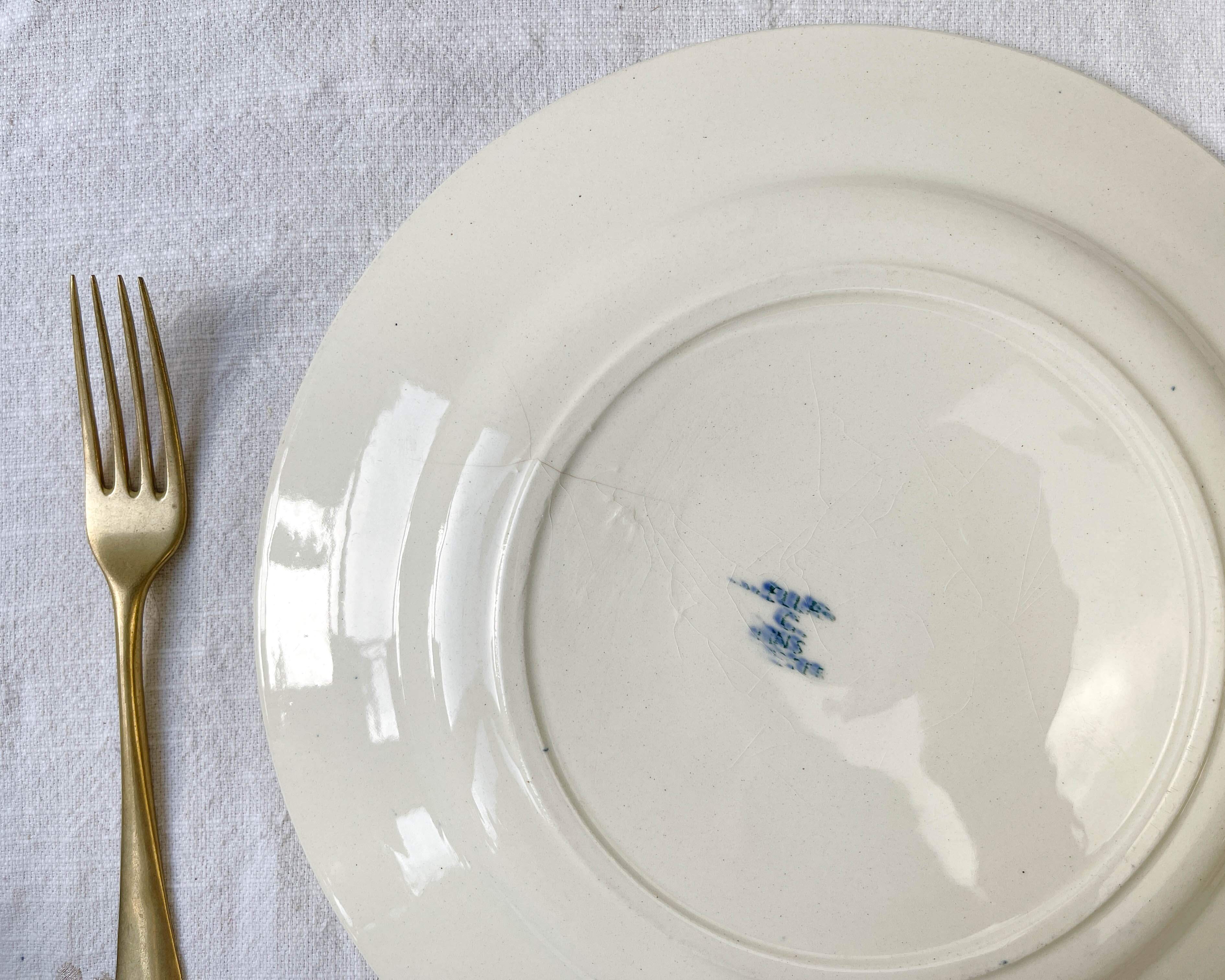 9 vintage flat plates iron earth salins model "castellane"