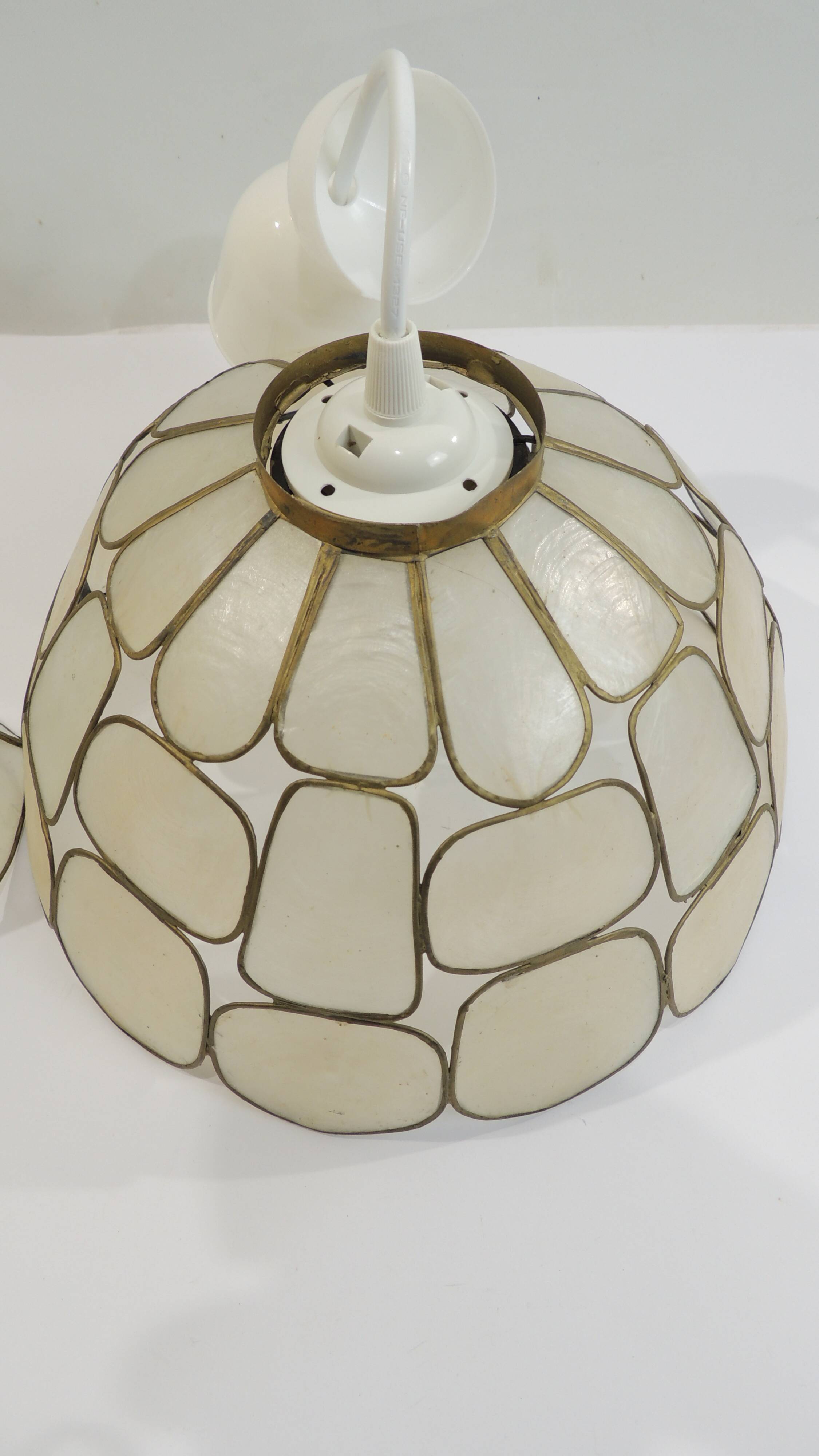 Vintage mother-of-pearl pendant light – Geometric style, 70s