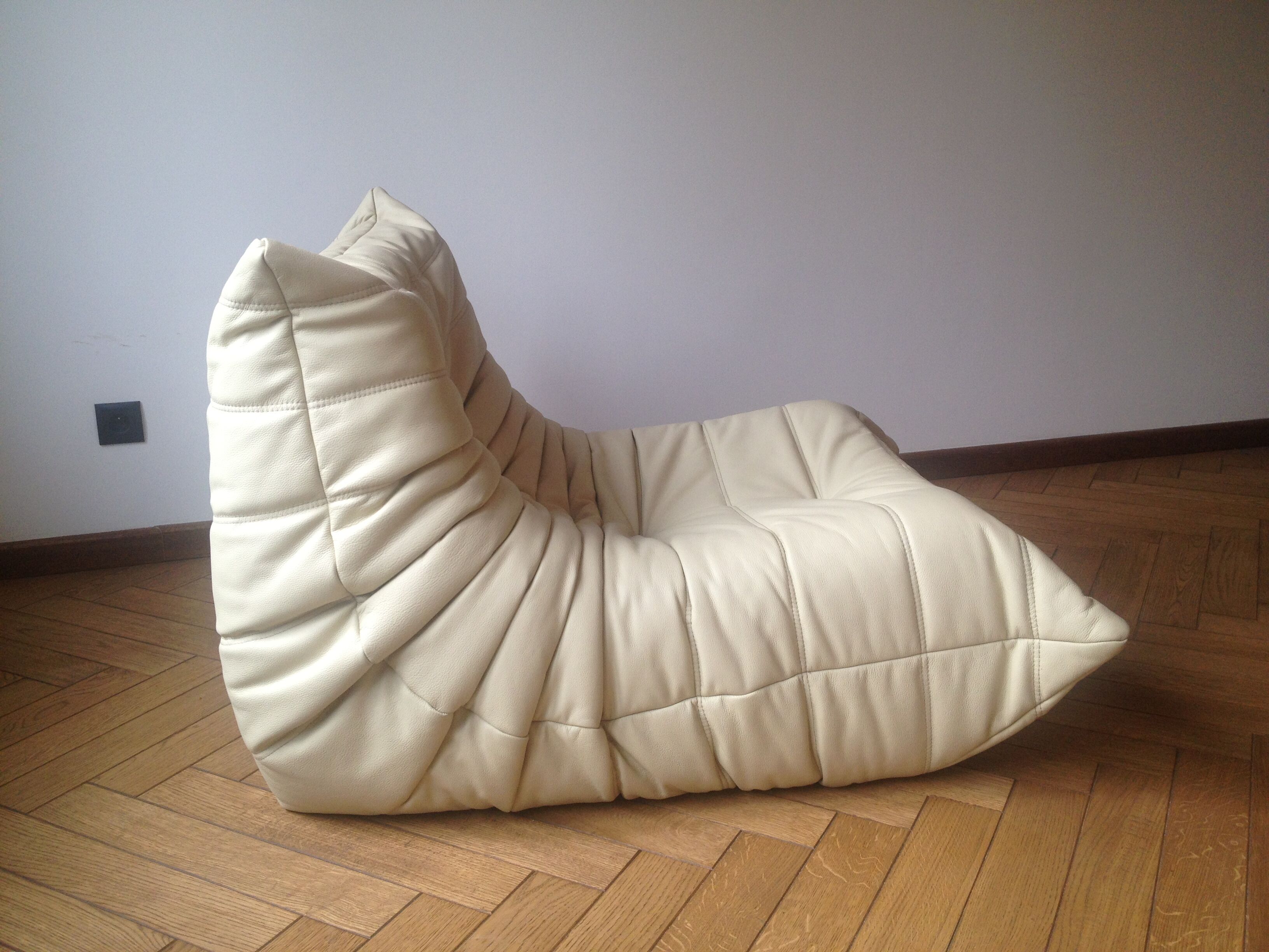 "Togo" chair leather model designed by Michel Ducaroy 1973