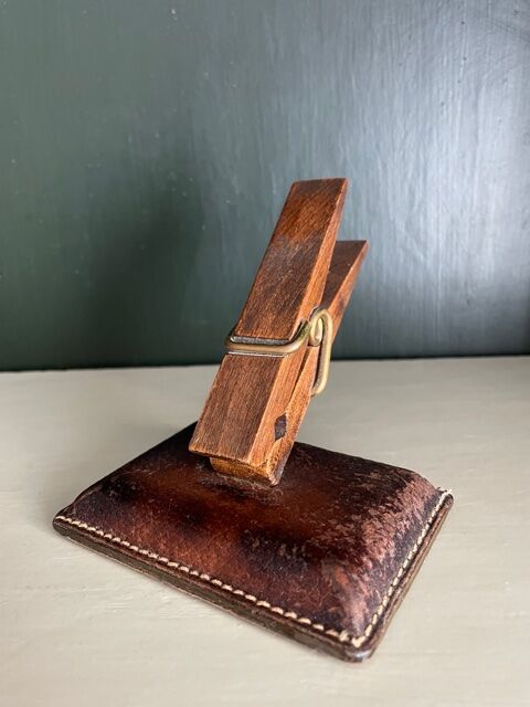 Gucci 1950 paper press