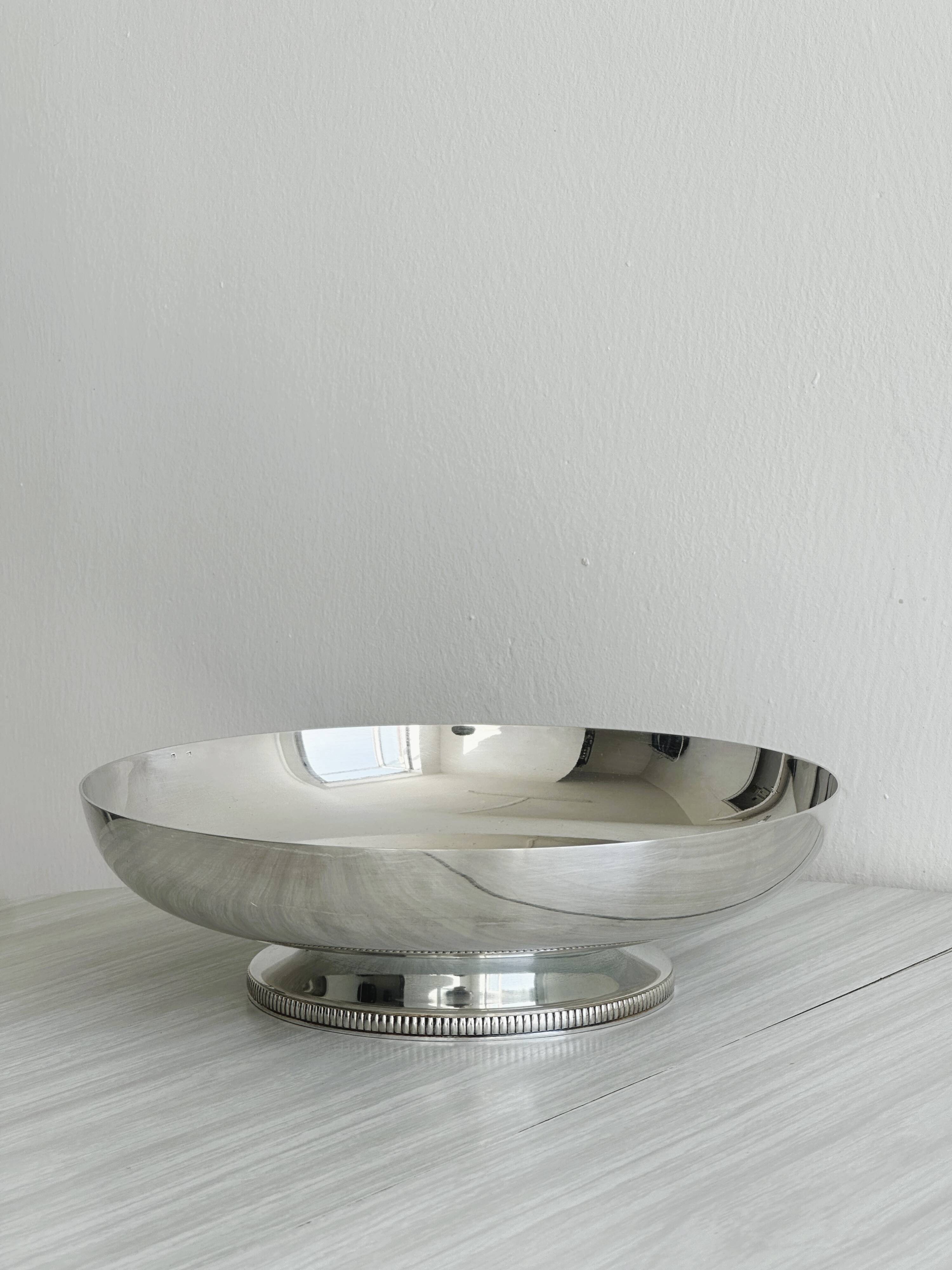 Antique silver-plated metal dish/cup