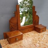 Art Deco pink marble hairdresser