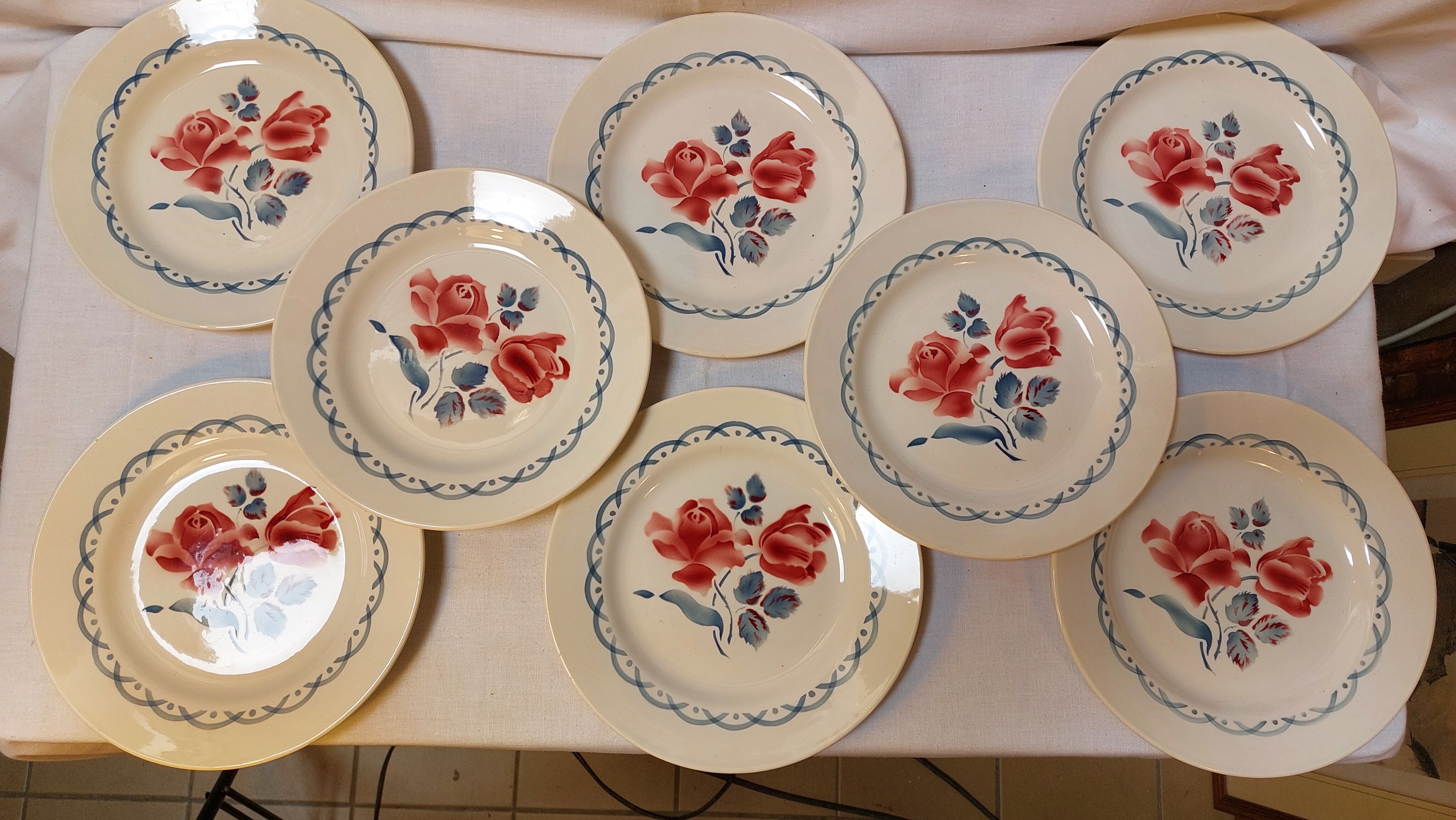 Set of 8 old flat plates from digoin sarreguemines earthenware factories - cannes model