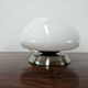 Lampe de table en verre blanc des années 70 avec interrupteur tactile