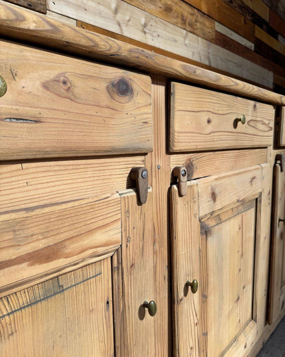 Buffet bas ancien