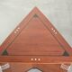 Table basse/table d'appoint en design Art Déco triangulaire