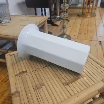 Large flared vintage faceted vase in white porcelain Royal KPM Bavaria