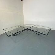 Table Basse Moderniste Furtive en Acier et Verre, Italie, années 1980