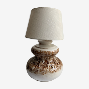 Ceramic table lamp