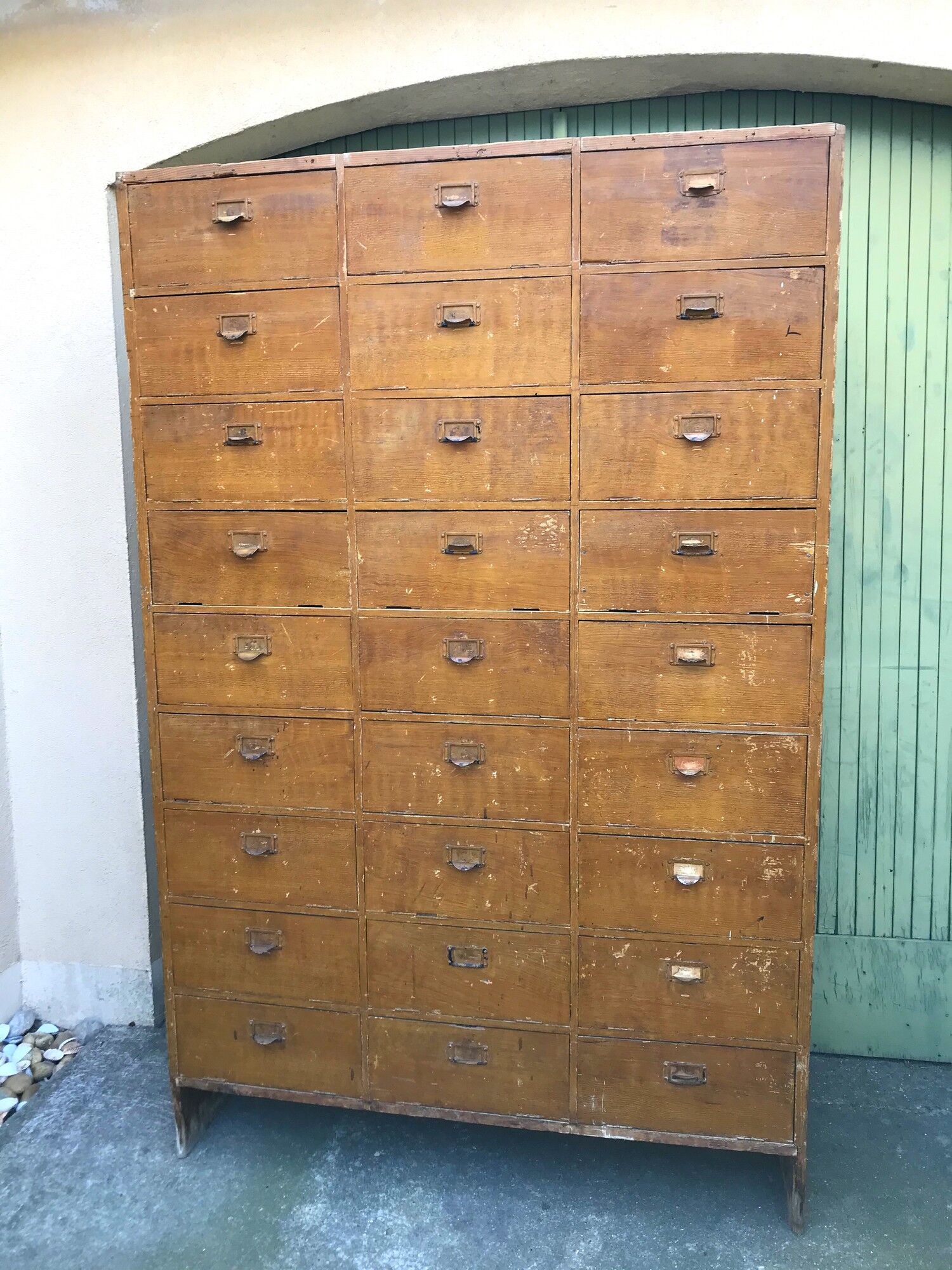 Vintage 50s wooden clamshell workshop furniture