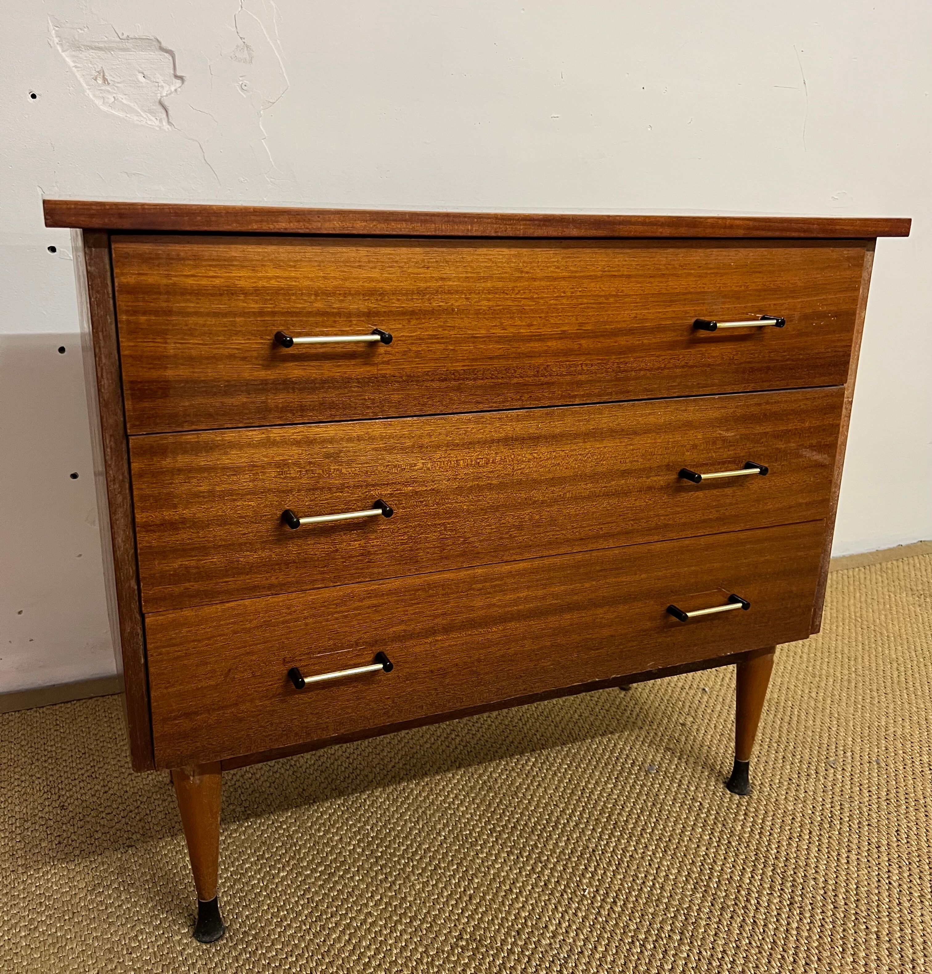Vintage chest of drawers 3 drawers