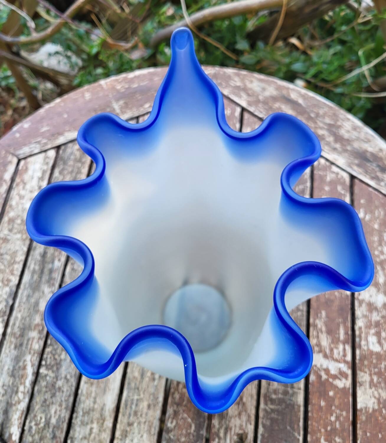 Murano handkerchief vase