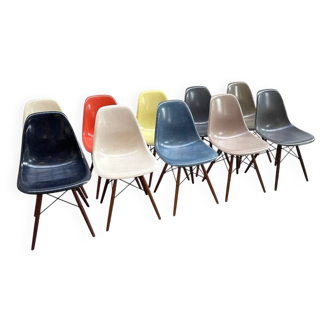 Set of 10 fibreglass & walnut DSW chairs, Charles & Ray Eames, Herman Miller, 60s-70s