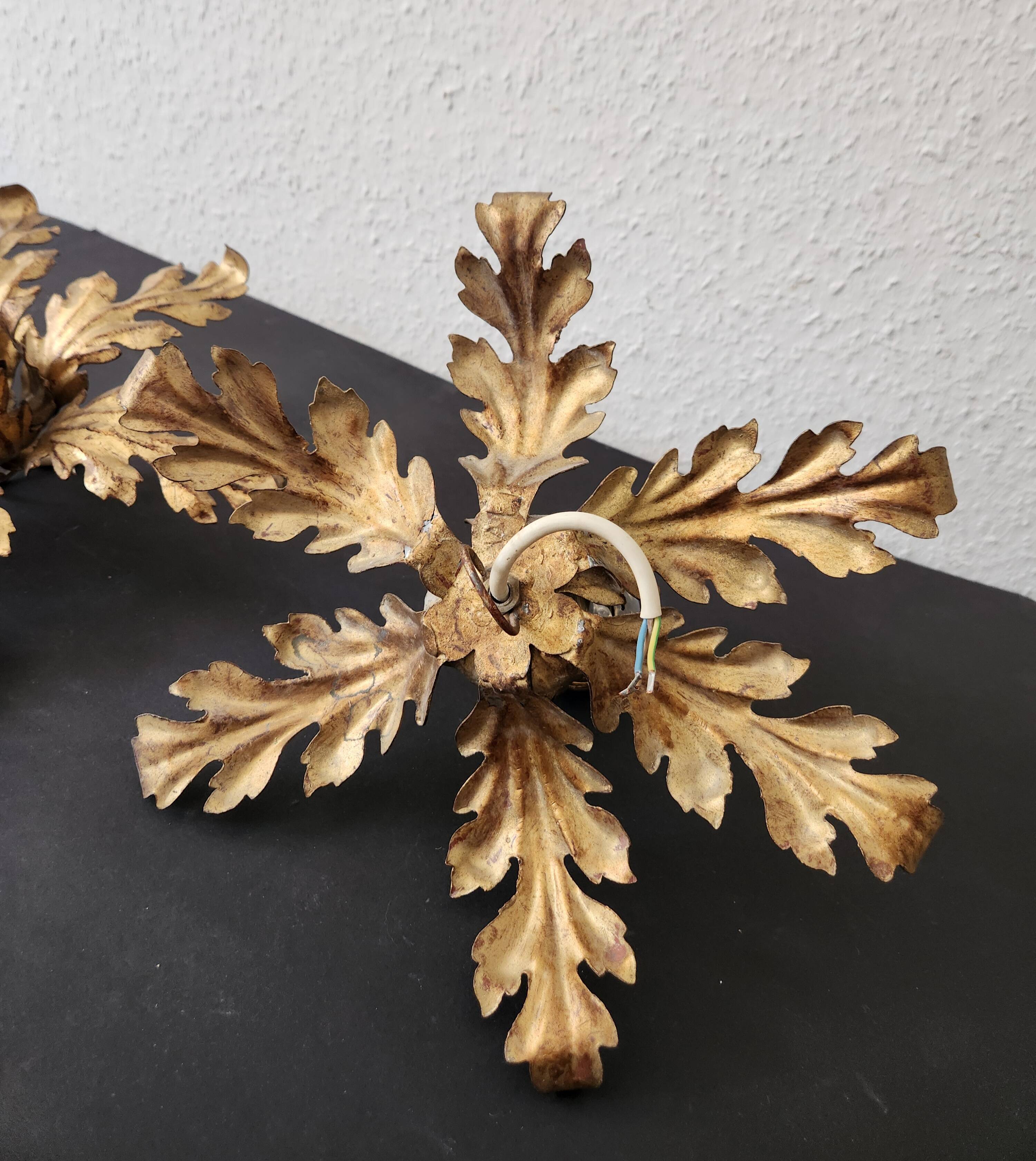 Gilded hand-forged Florentine wall lamp Hans Kögl style, Italy