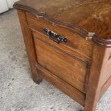 Coffre en bois en chêne massif