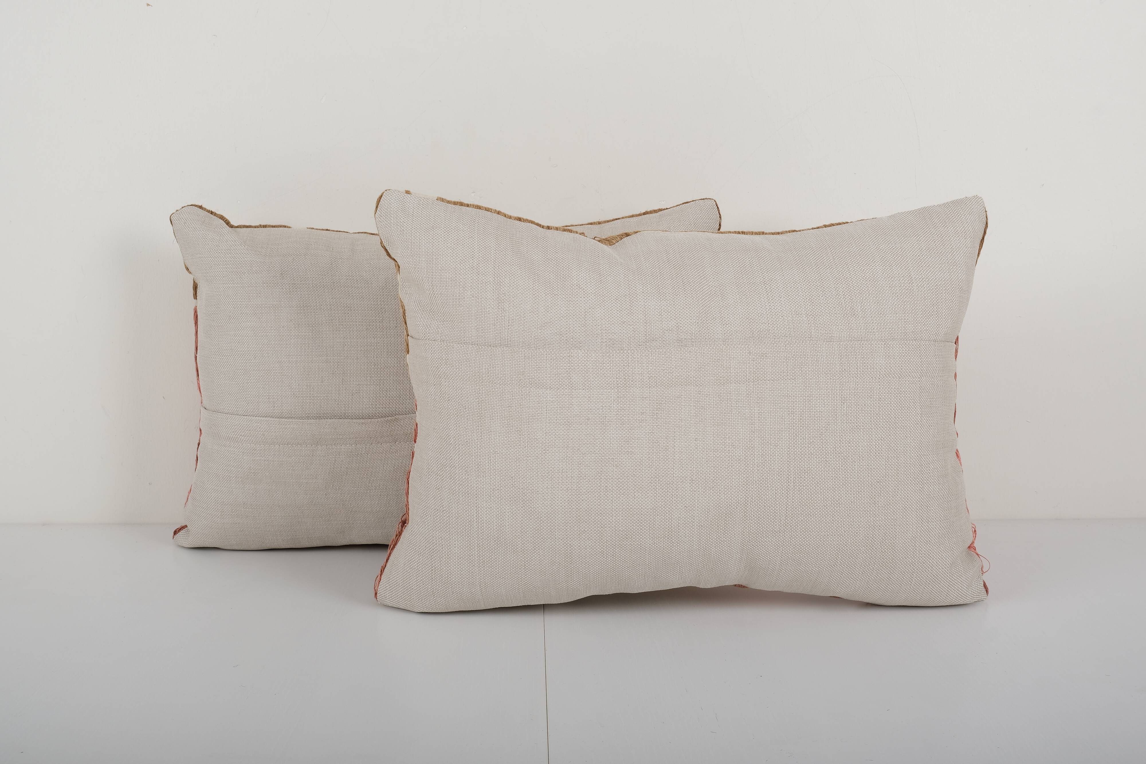 Cushions turque suzani