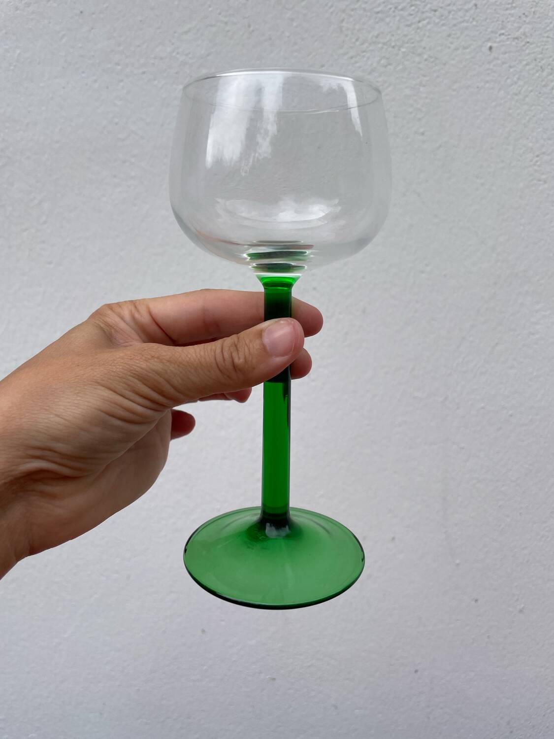 7 green Alsace wine glasses