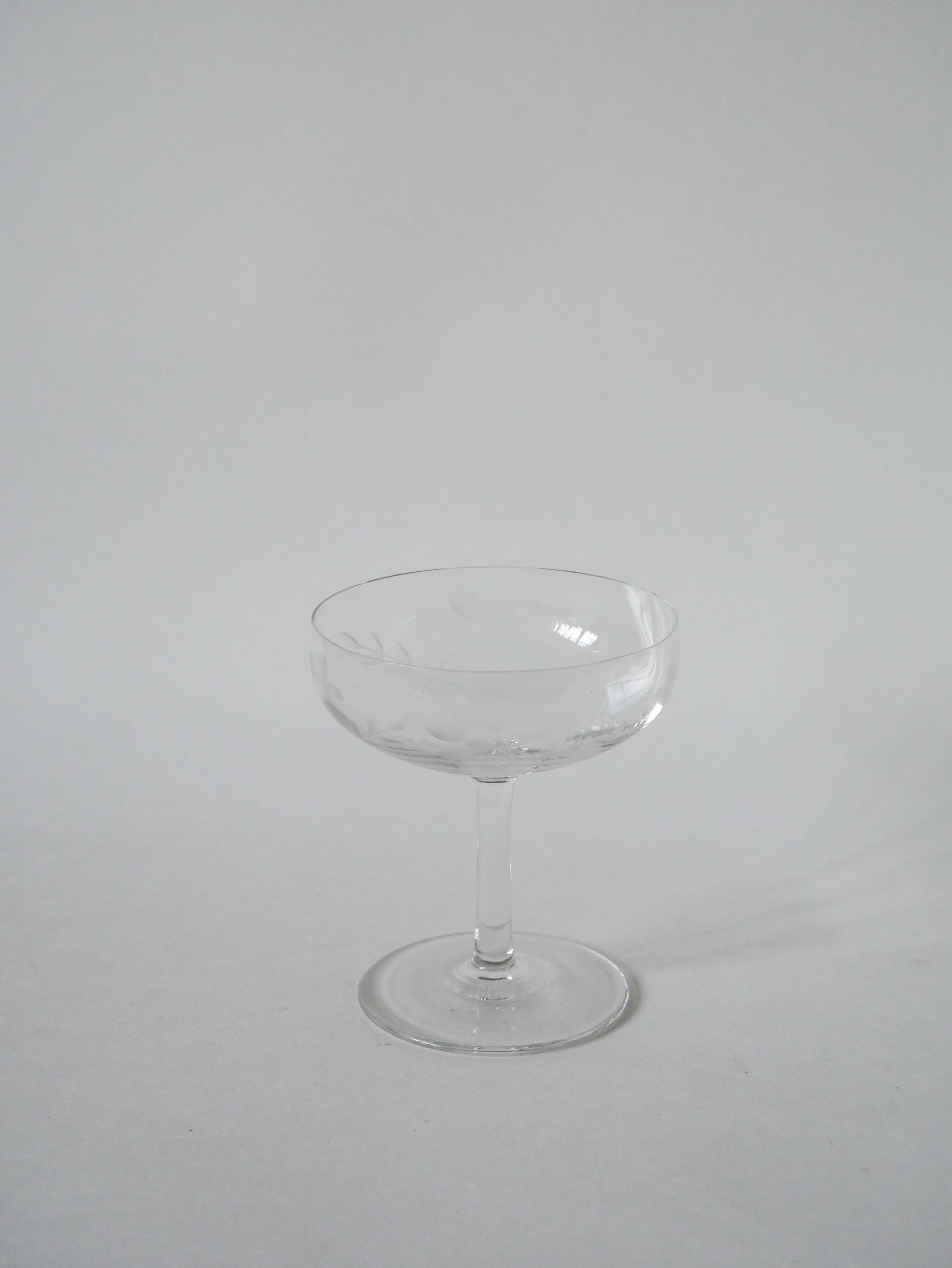 Set of 6 mismatched crystal champagne glasses 1930-1950