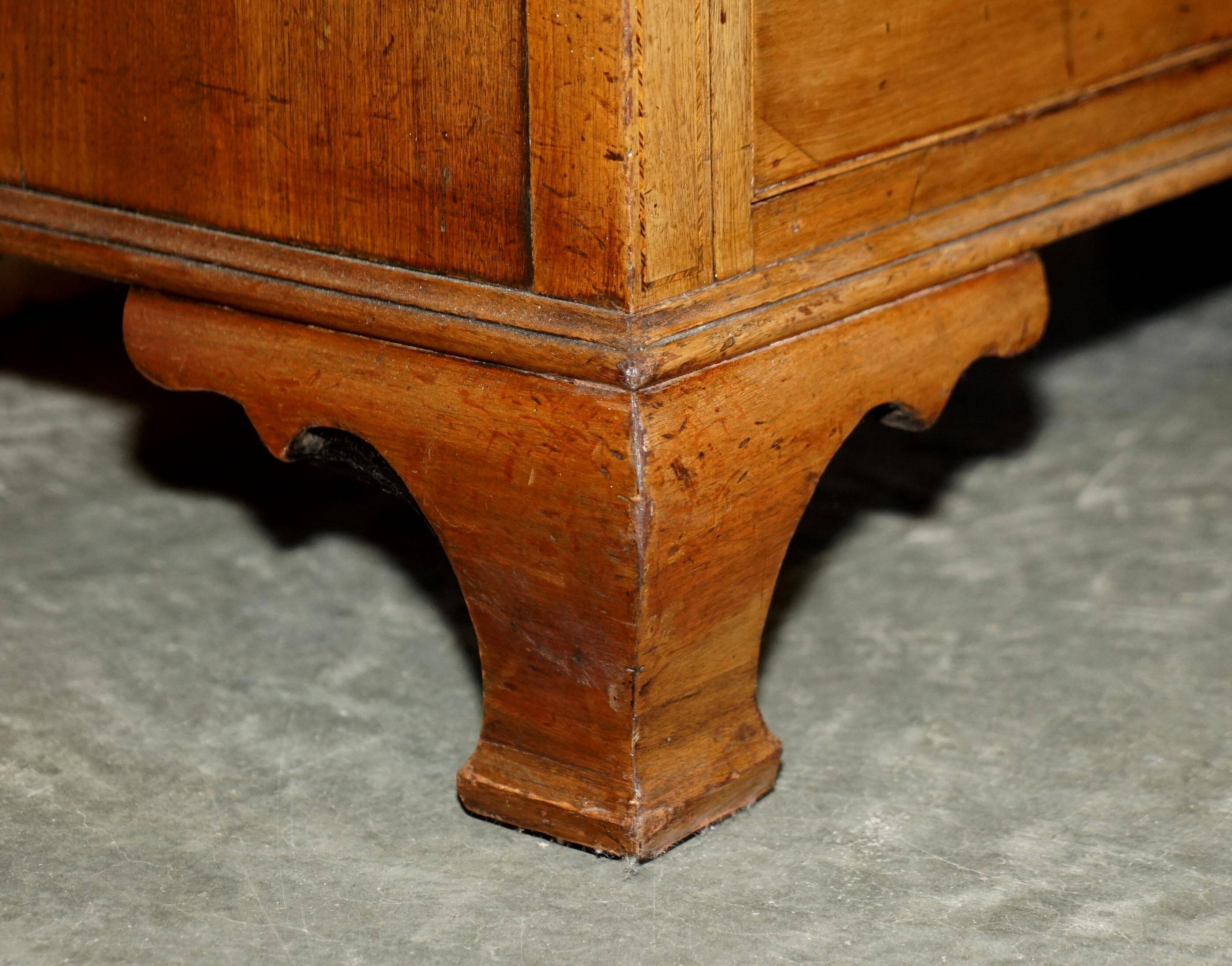 Grande commode antique Thomas Chippendale Sheraton Revival bois dur