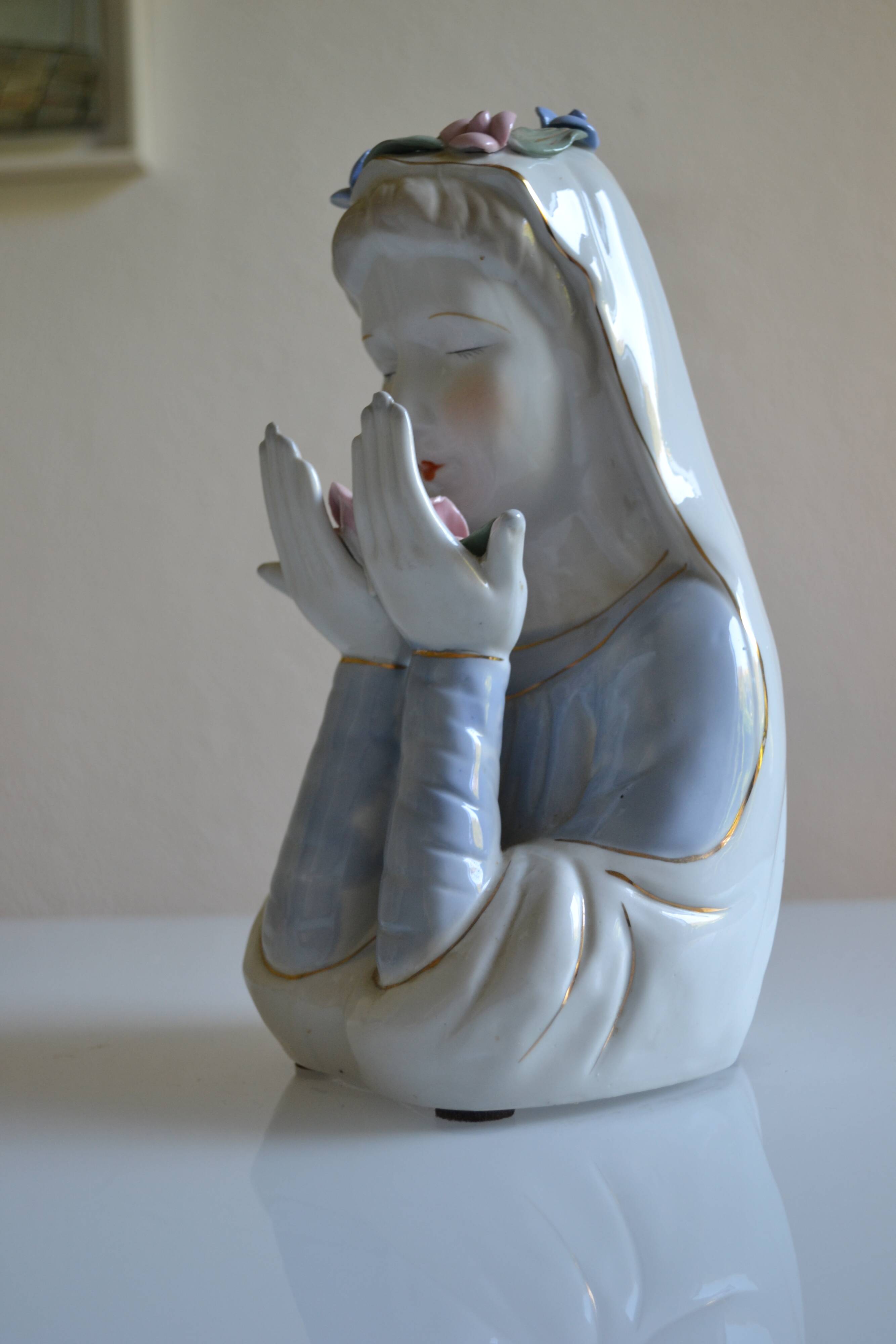 Virgin Mary statue bust in polychrome porcelain Virgin with crown of roses