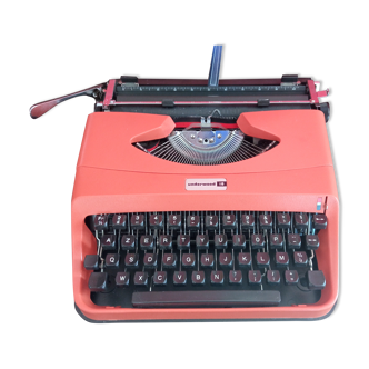 Underwood 18 Salmon Orange Typewriter