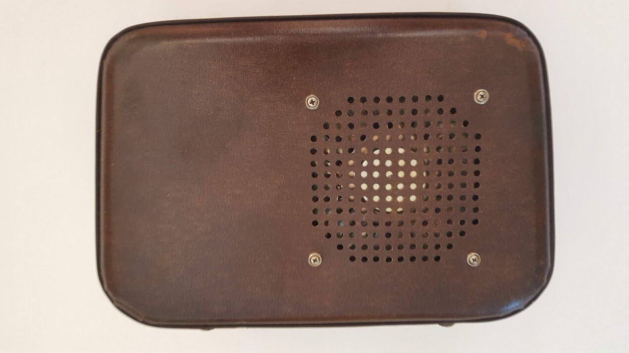 Claude electrophonic record player