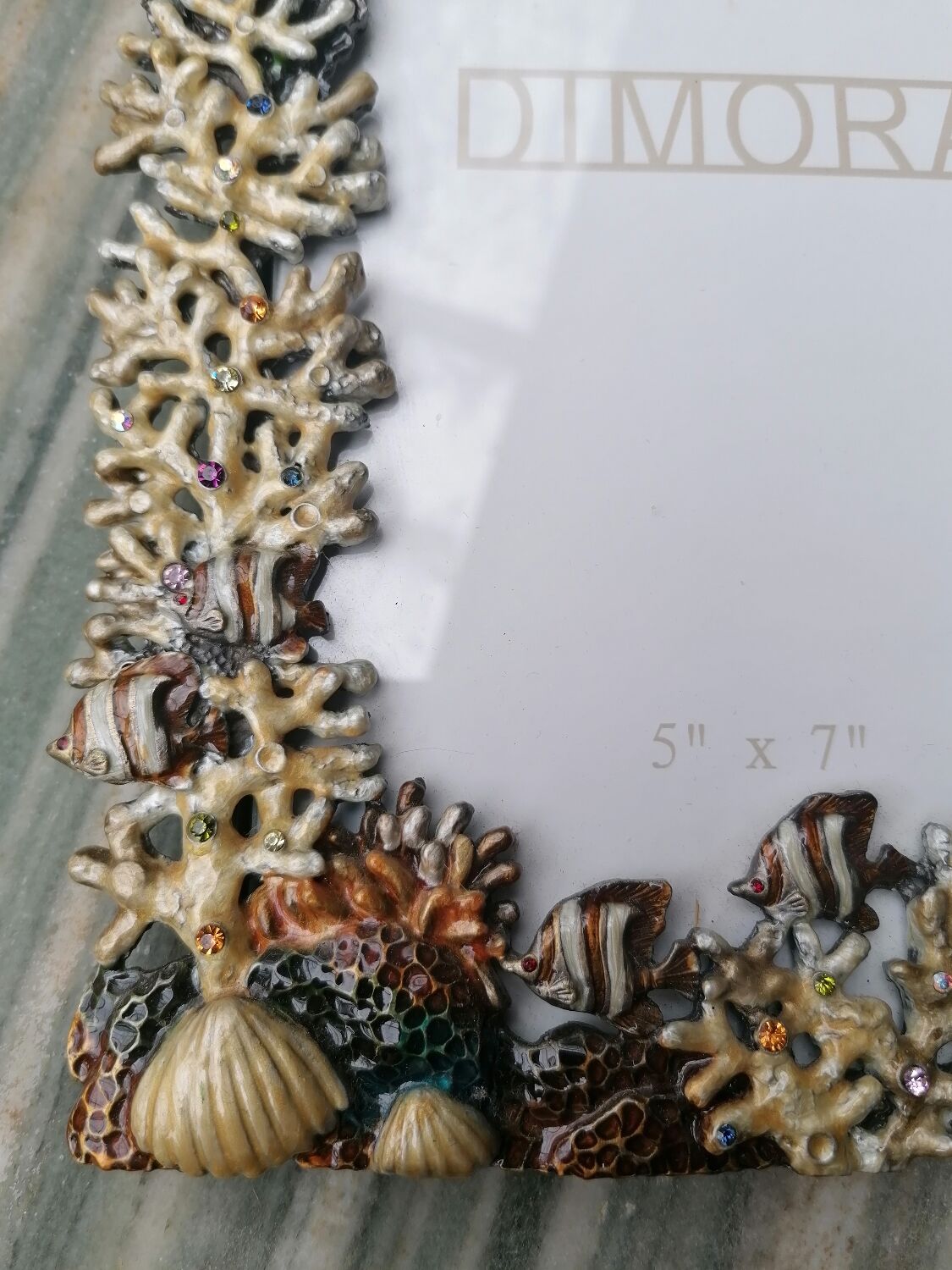 Enamelled metal photo frame. Fish décor. Perfect condition