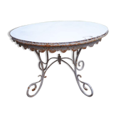 Old presentation table