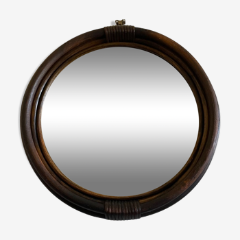 Round rattan mirror