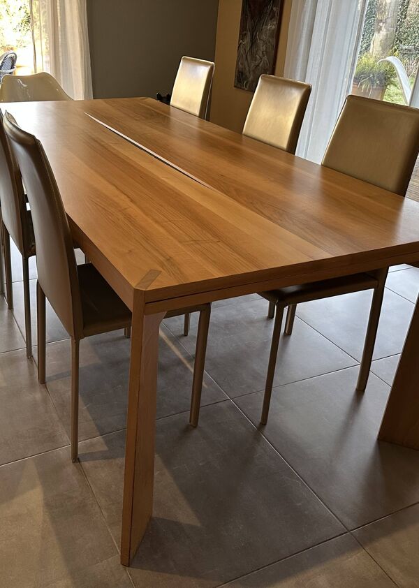 Table repas et chaises Roche Bobois