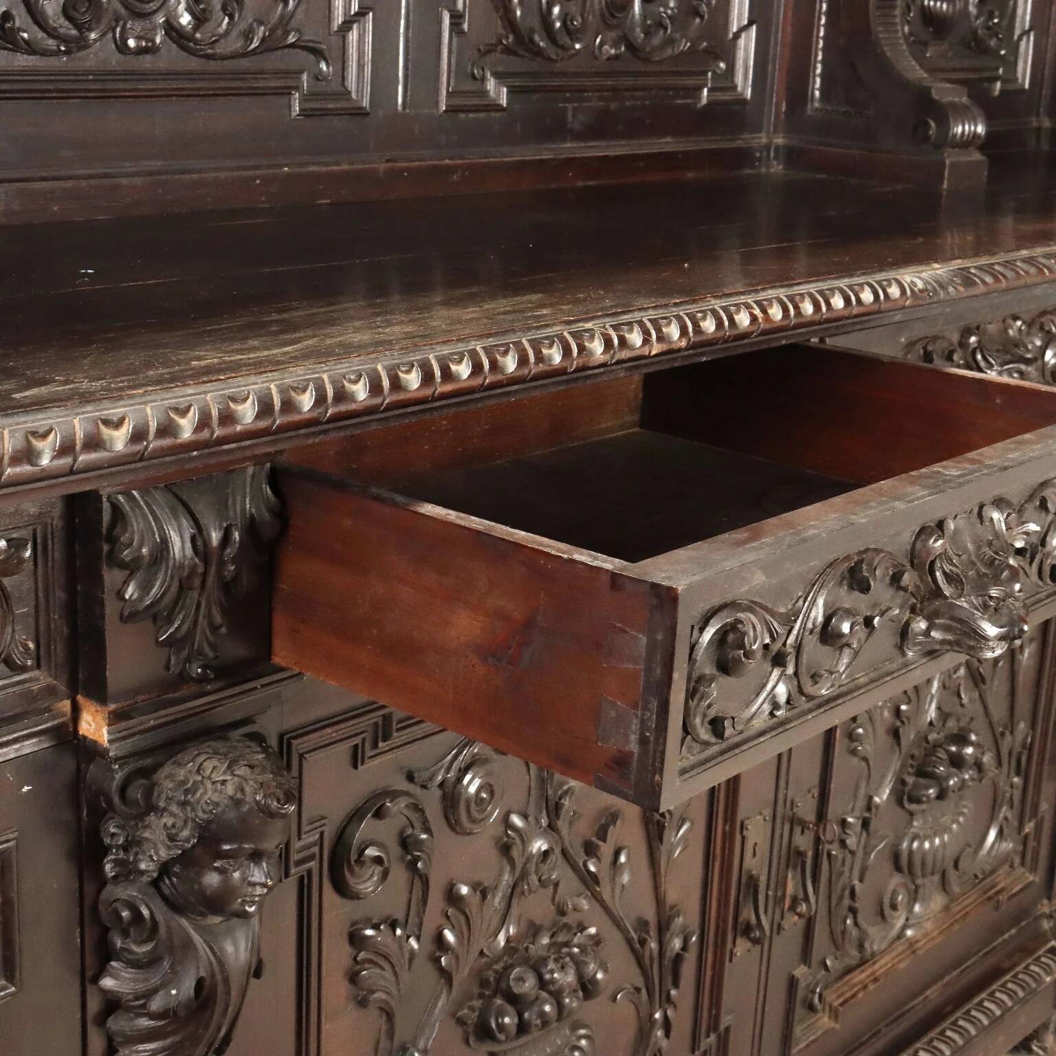 Antique neo-Renaissance walnut buffet, Italy, 19th century