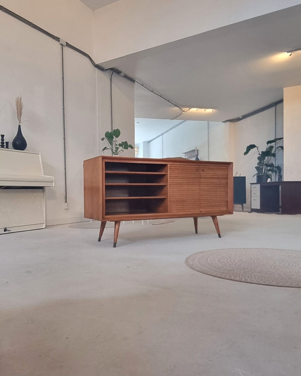 Buffet du milieu du siècle