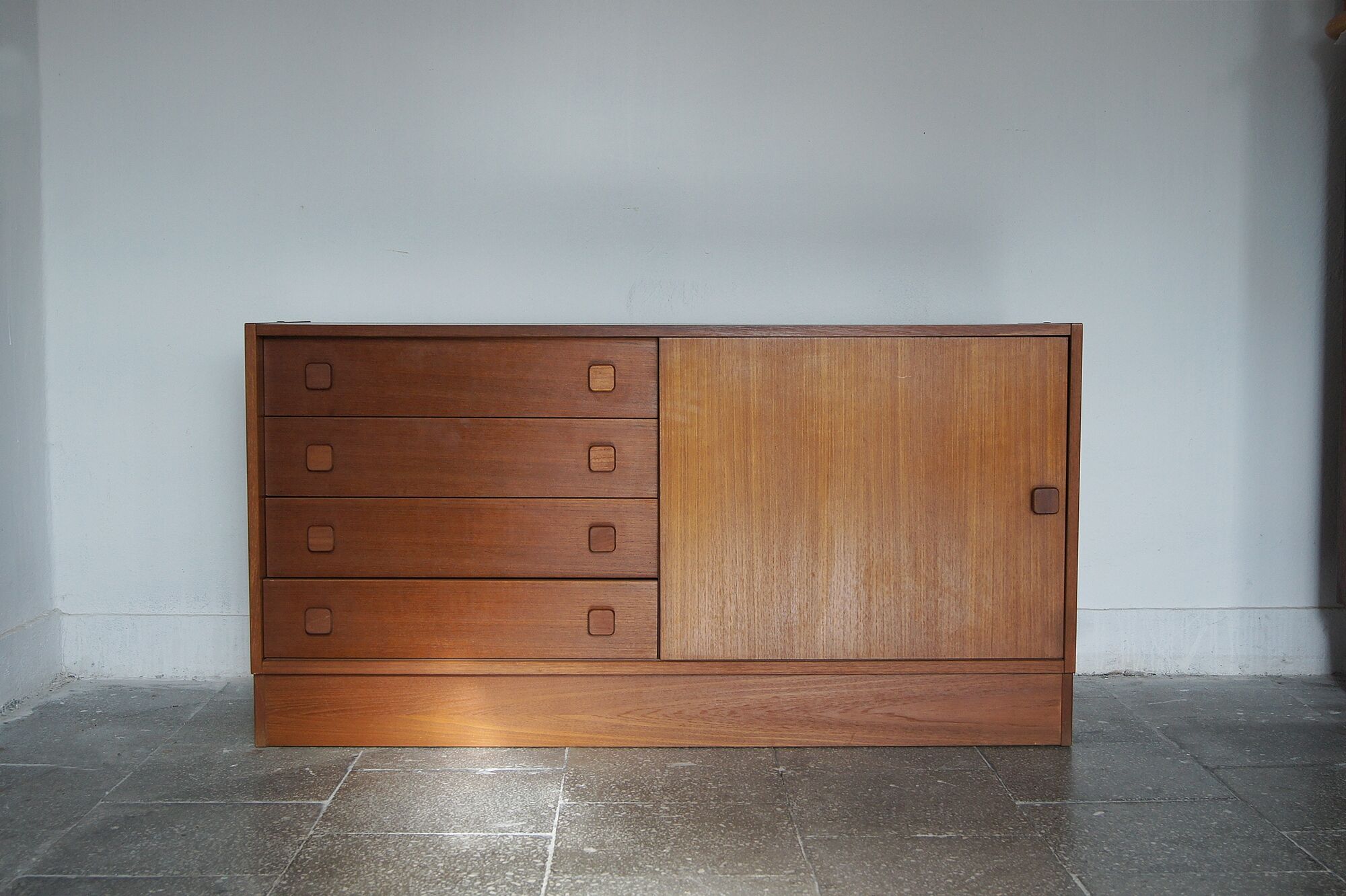 Danish teak chest of drawers from Domino Møbler, 1960s