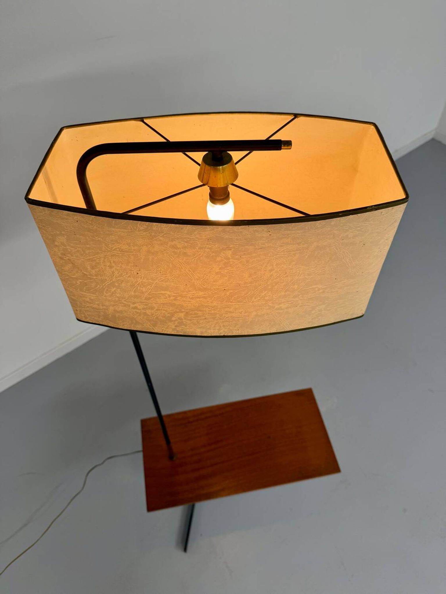 Vintage French design metal and brass floor lamp from the 1950s, Arlus