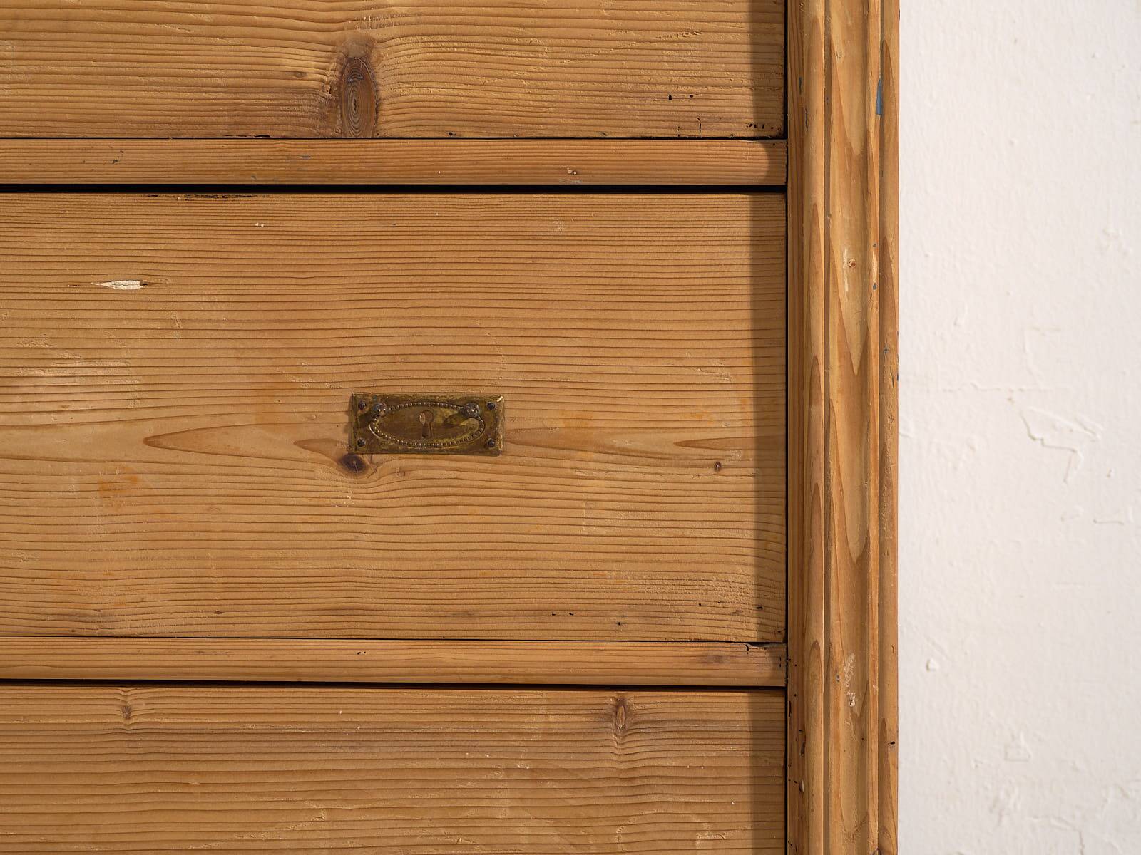 Antique chest of drawers in French Provençal style (c.1920)