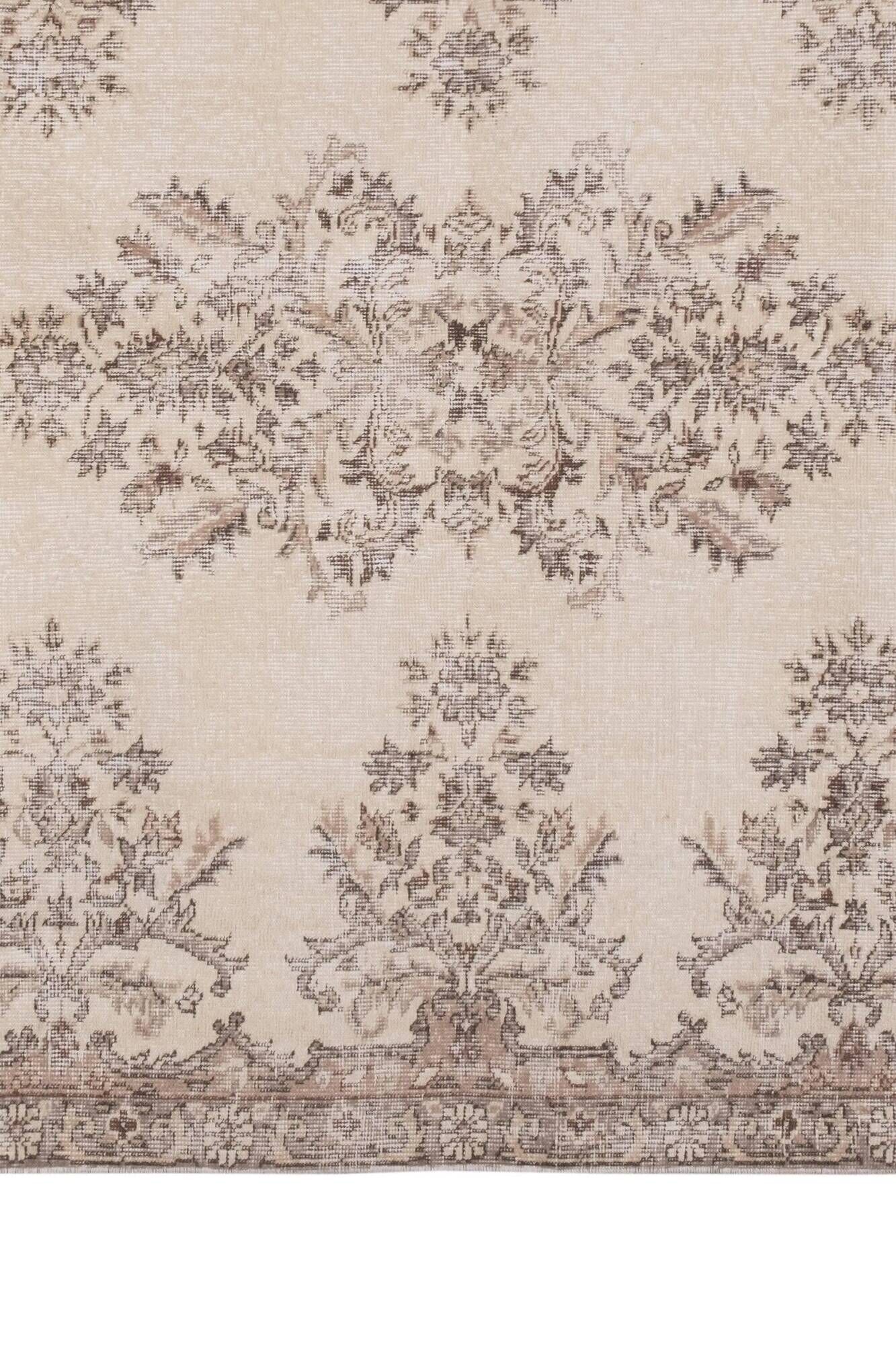 Vintage Turkish Oushak rug 174x286 cm