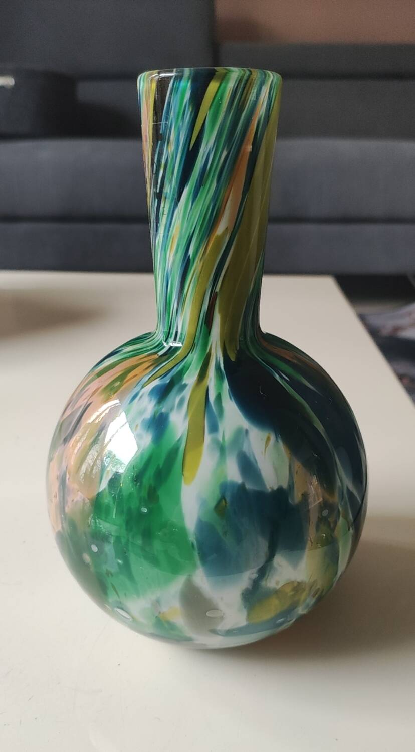 Fidrio Fiesta Globe/Ball Design Vase. Speckled