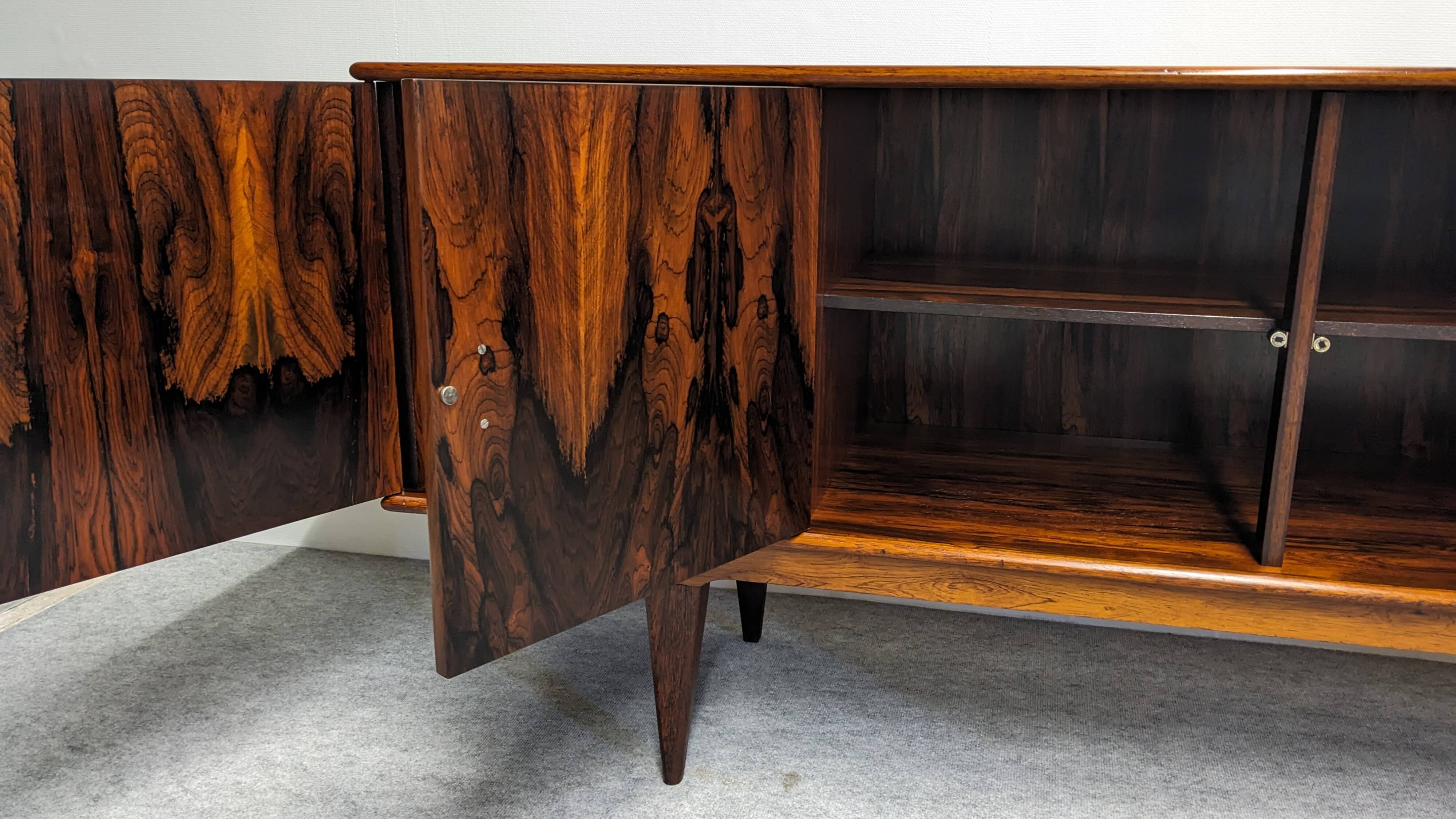 Scandinavian sideboard in Rio rosewood, 1950s-1960s