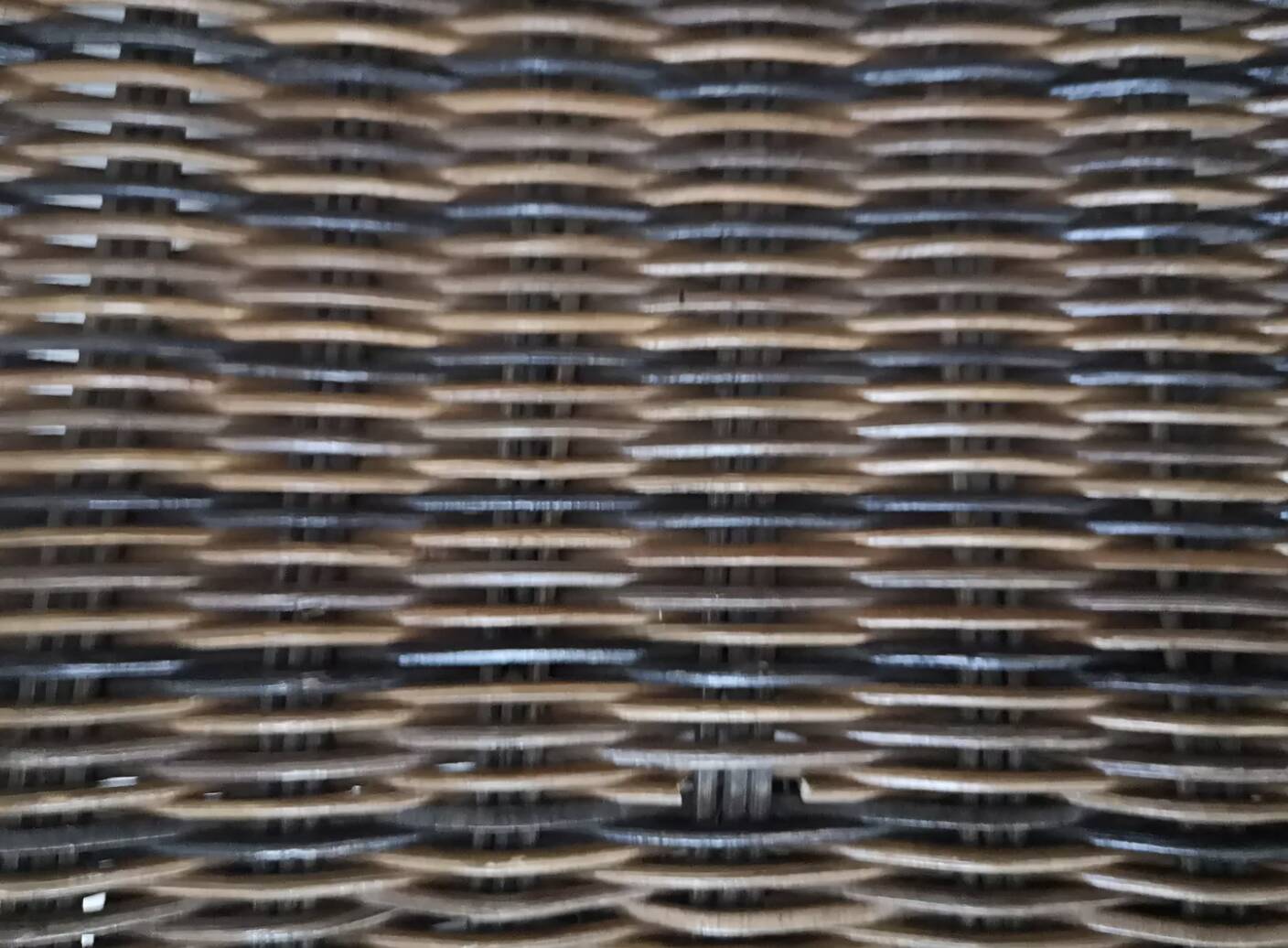 Set of 2 curved rattan chairs, design 1960 / 1970