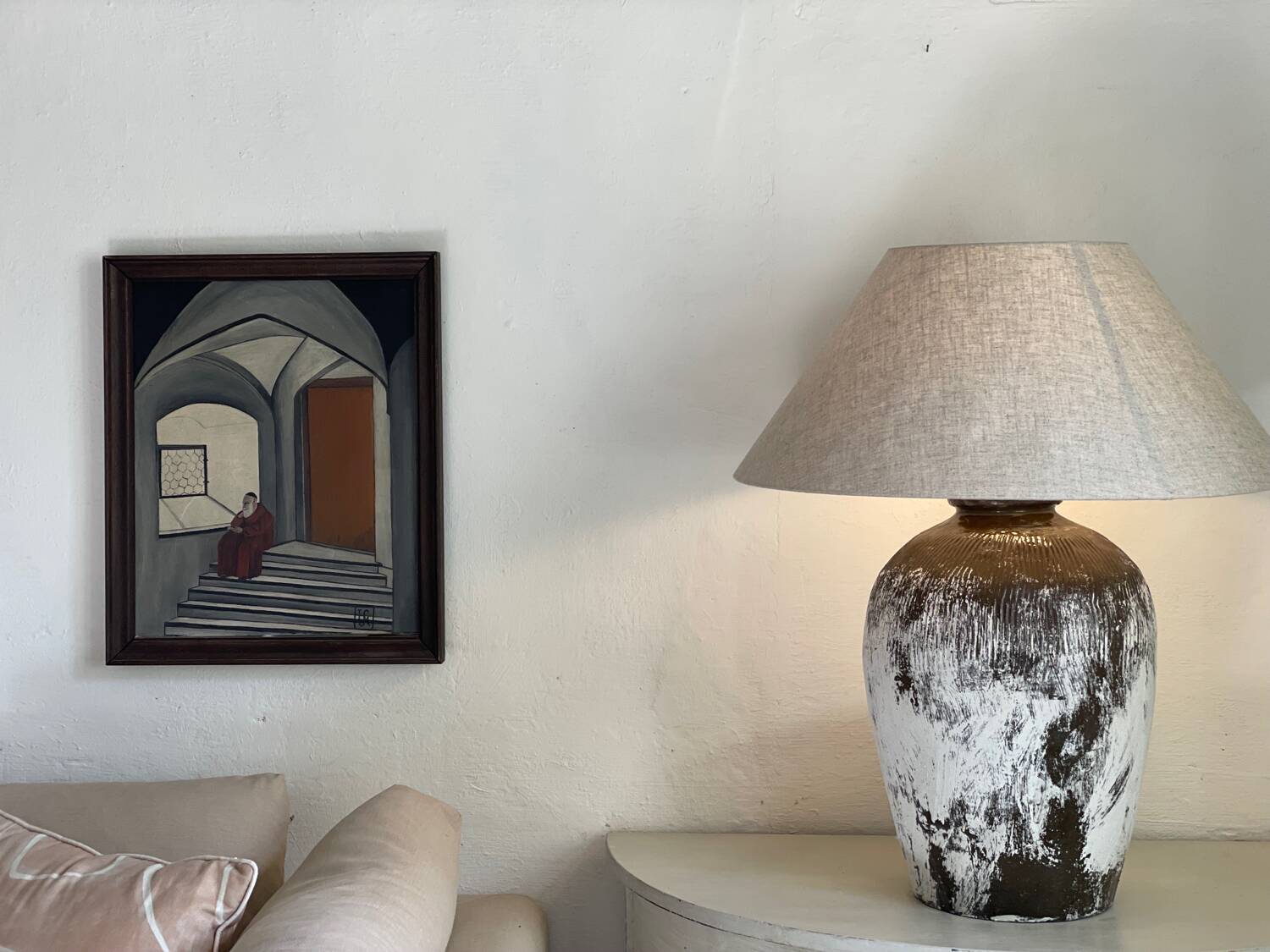 Lamp with linen shade