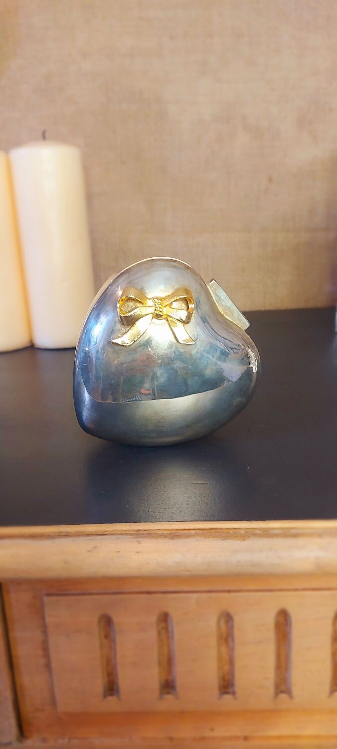 Silver metal jewelry box