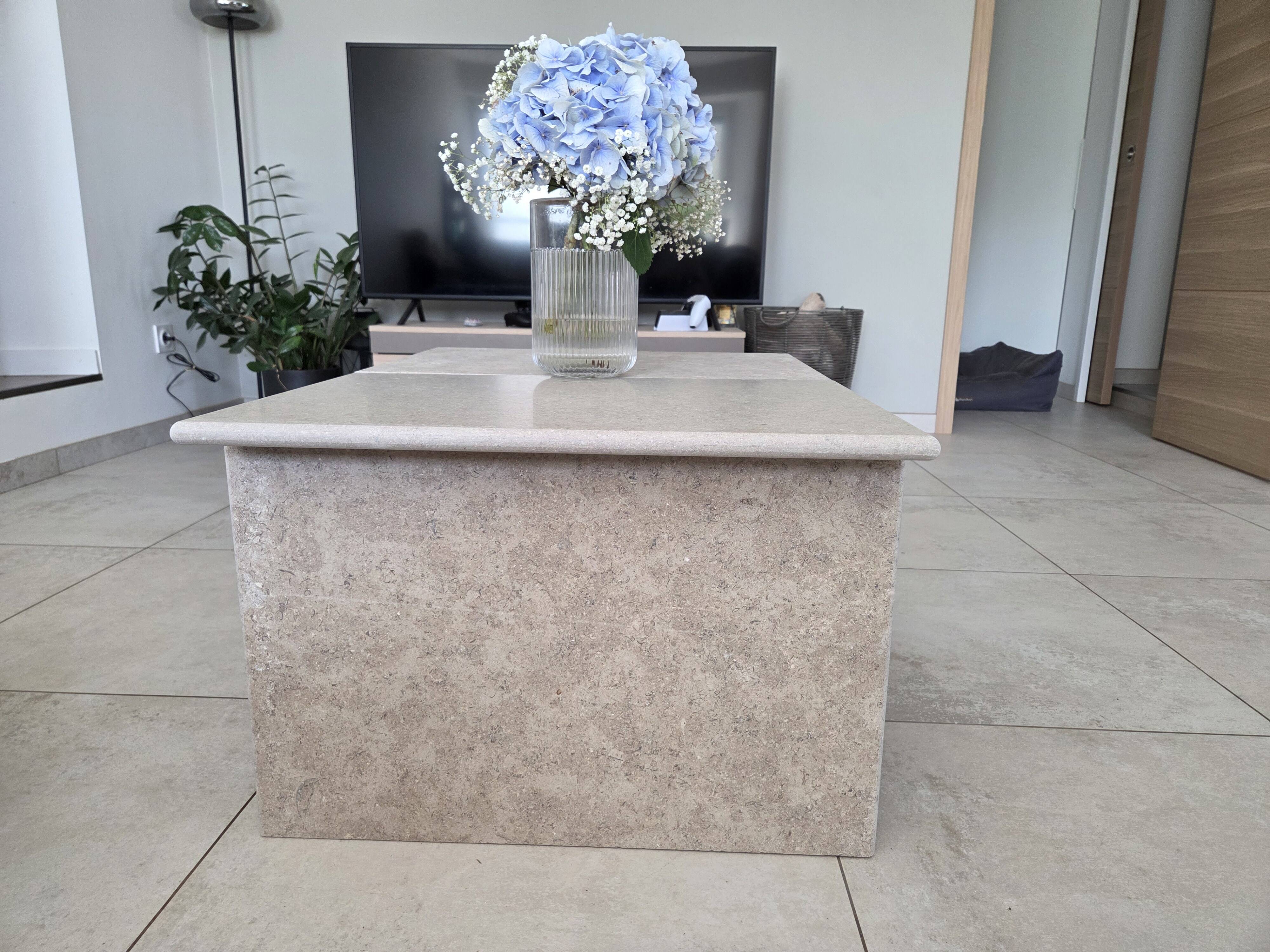 Table basse en pierre