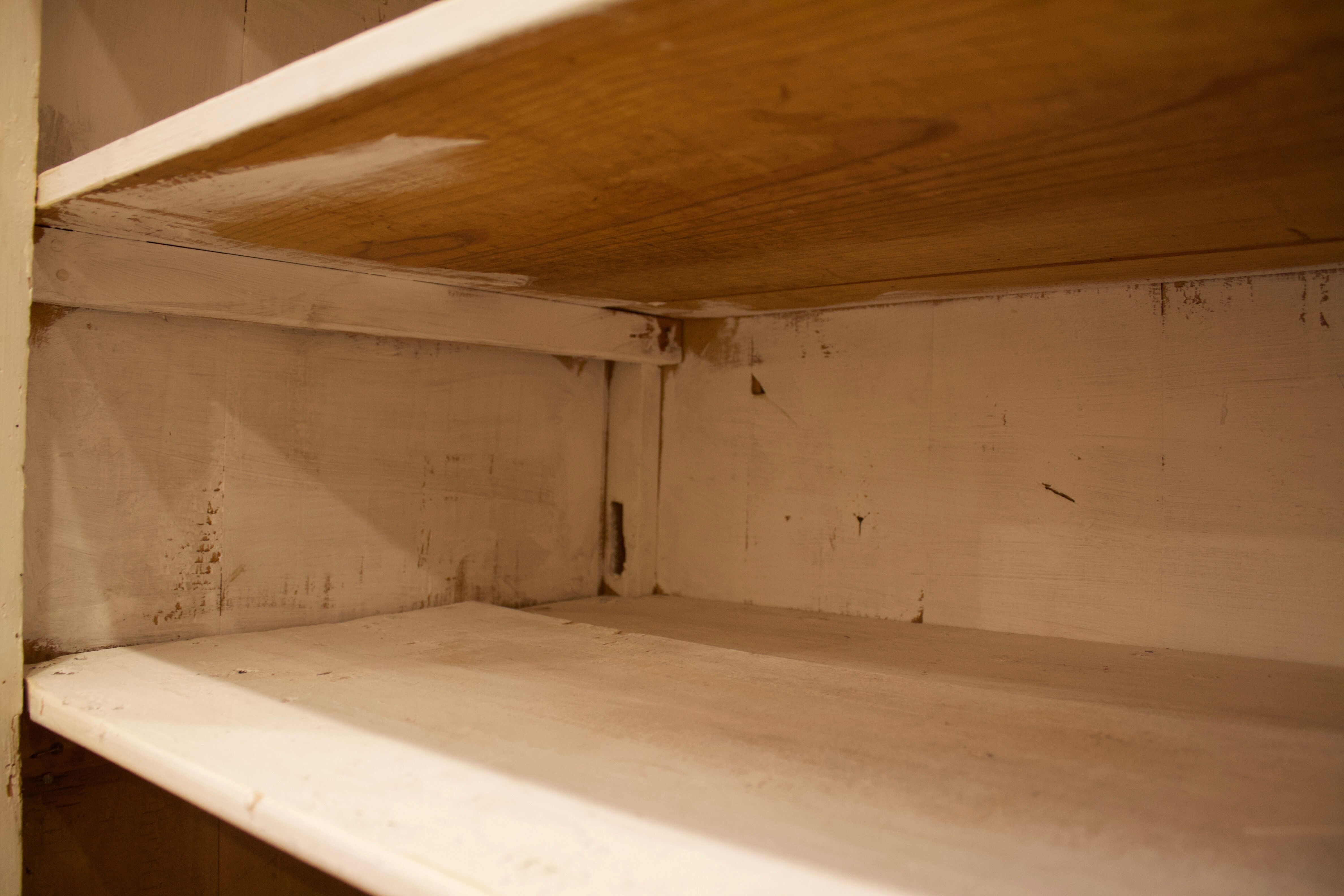 1940's kitchen cabinet