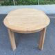 Table à manger scandinave ronde extensible décapée en chêne brut 1970