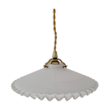 Serrated opaline suspension