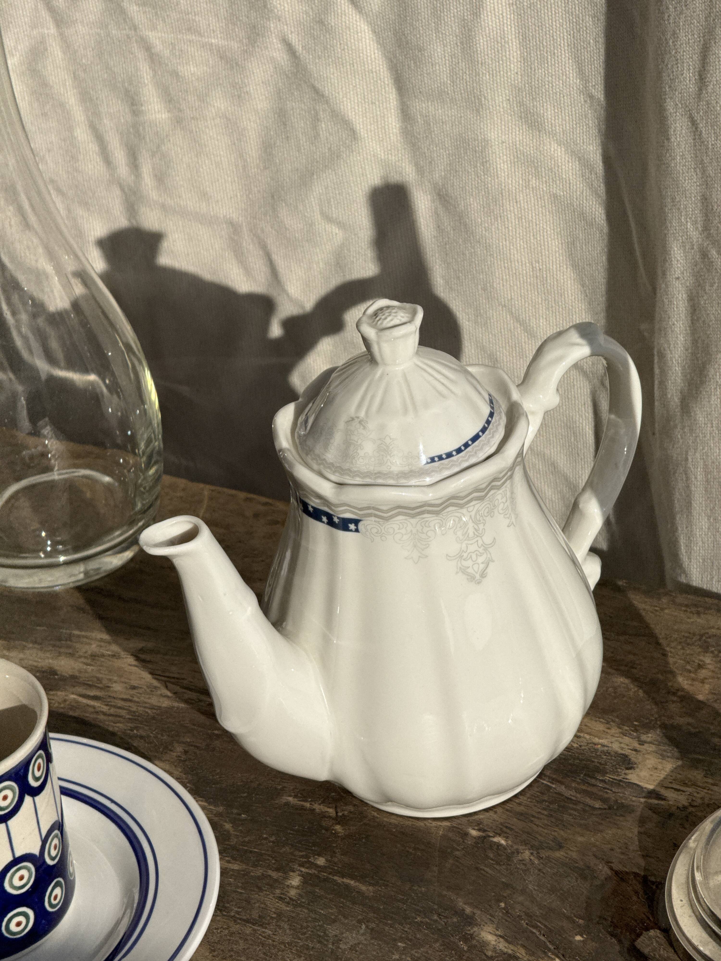 White earthenware teapot with blue and silver trim H22.5