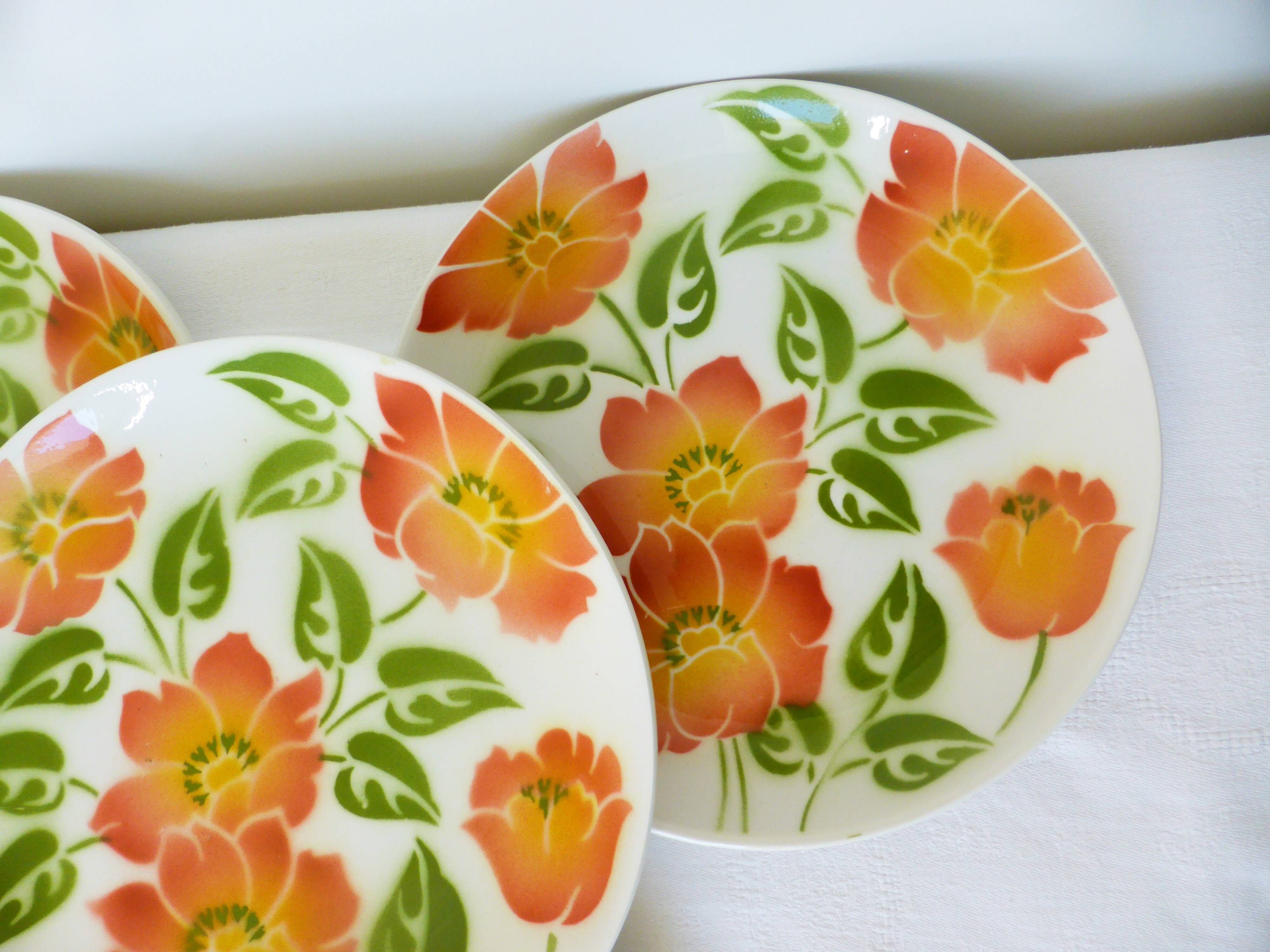 4 dessert plates from Moulin des Loups Orchies Ontario 210690