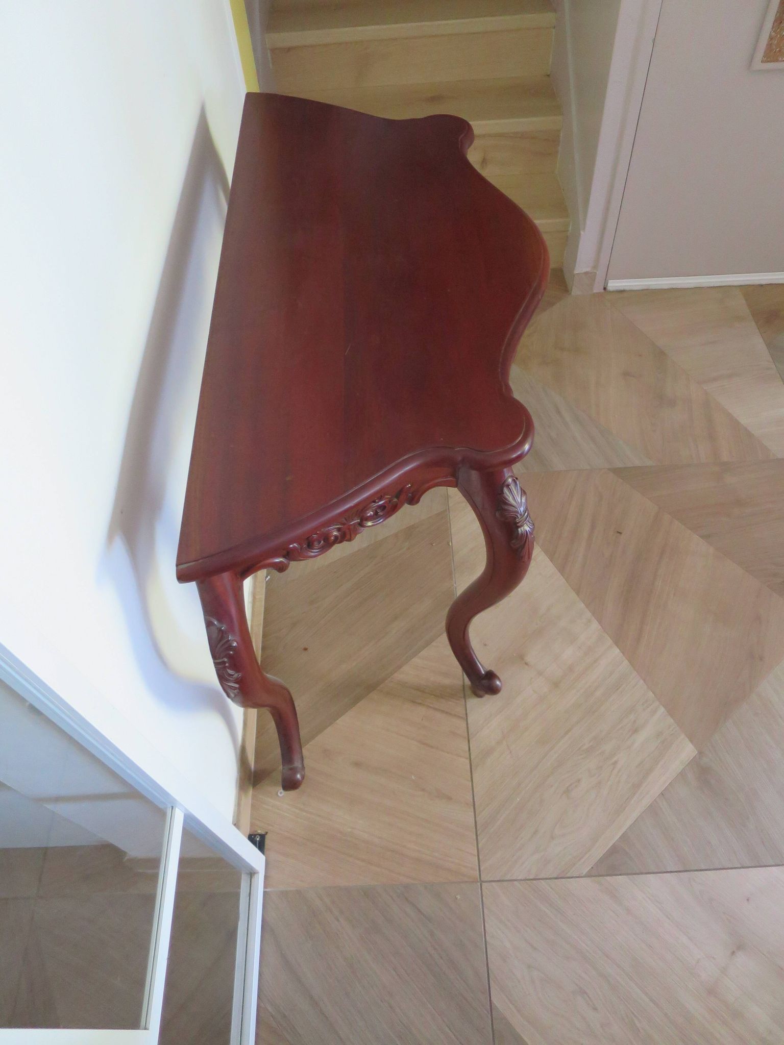 Console with curved legs - mahogany - Louis XV style - carved wood